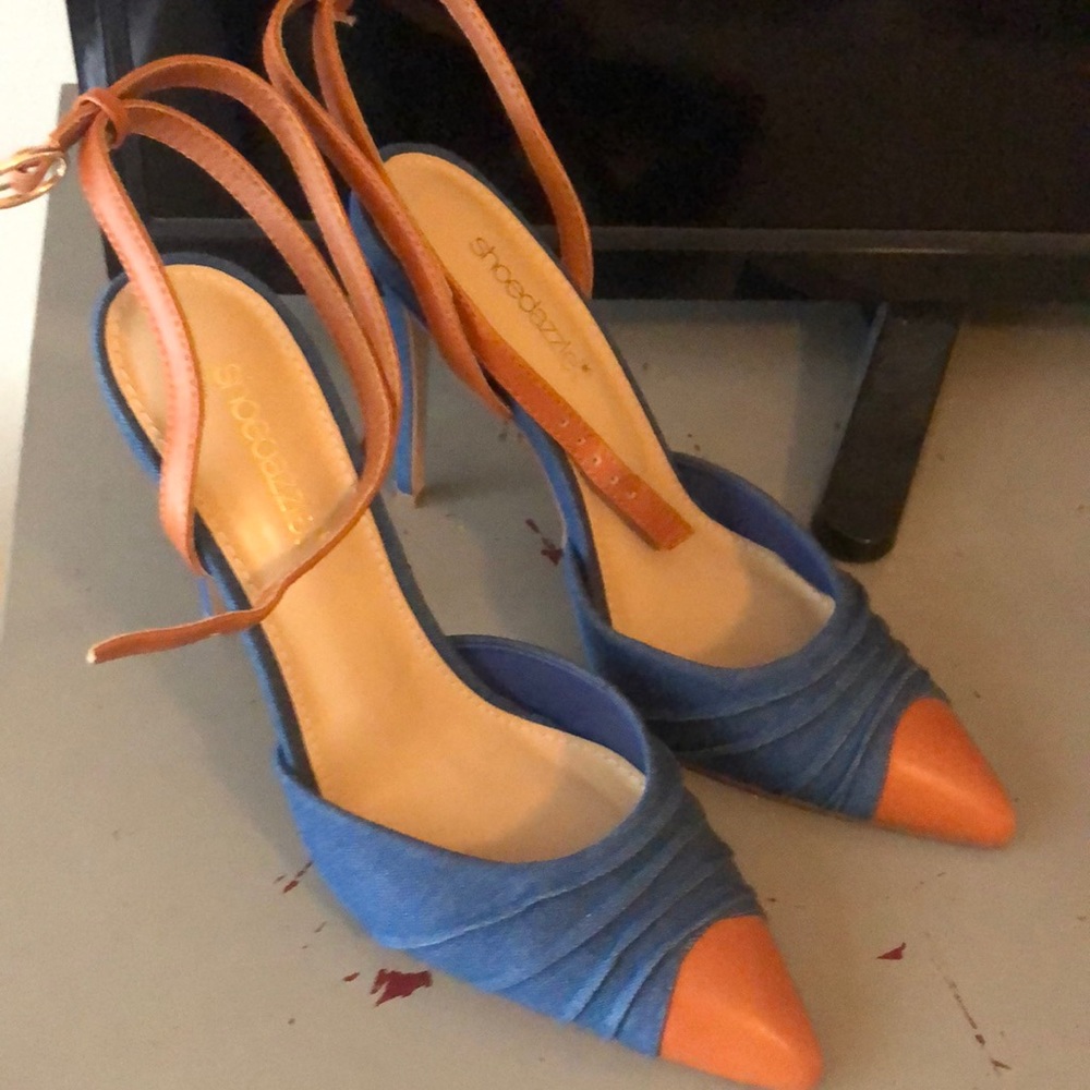 Classy denim and camel colored heels for summer!!